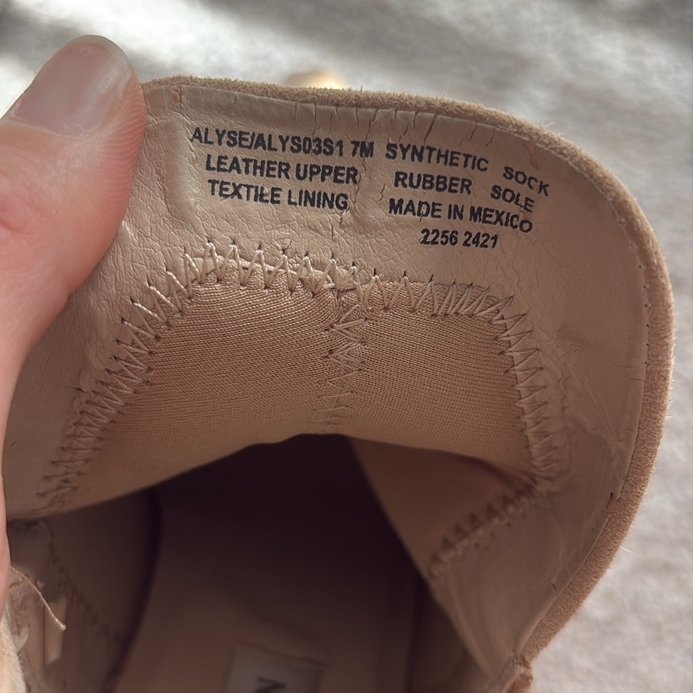 Steve Madden Tan Ankle Booties with Block Heel - Picture 5 of 5
